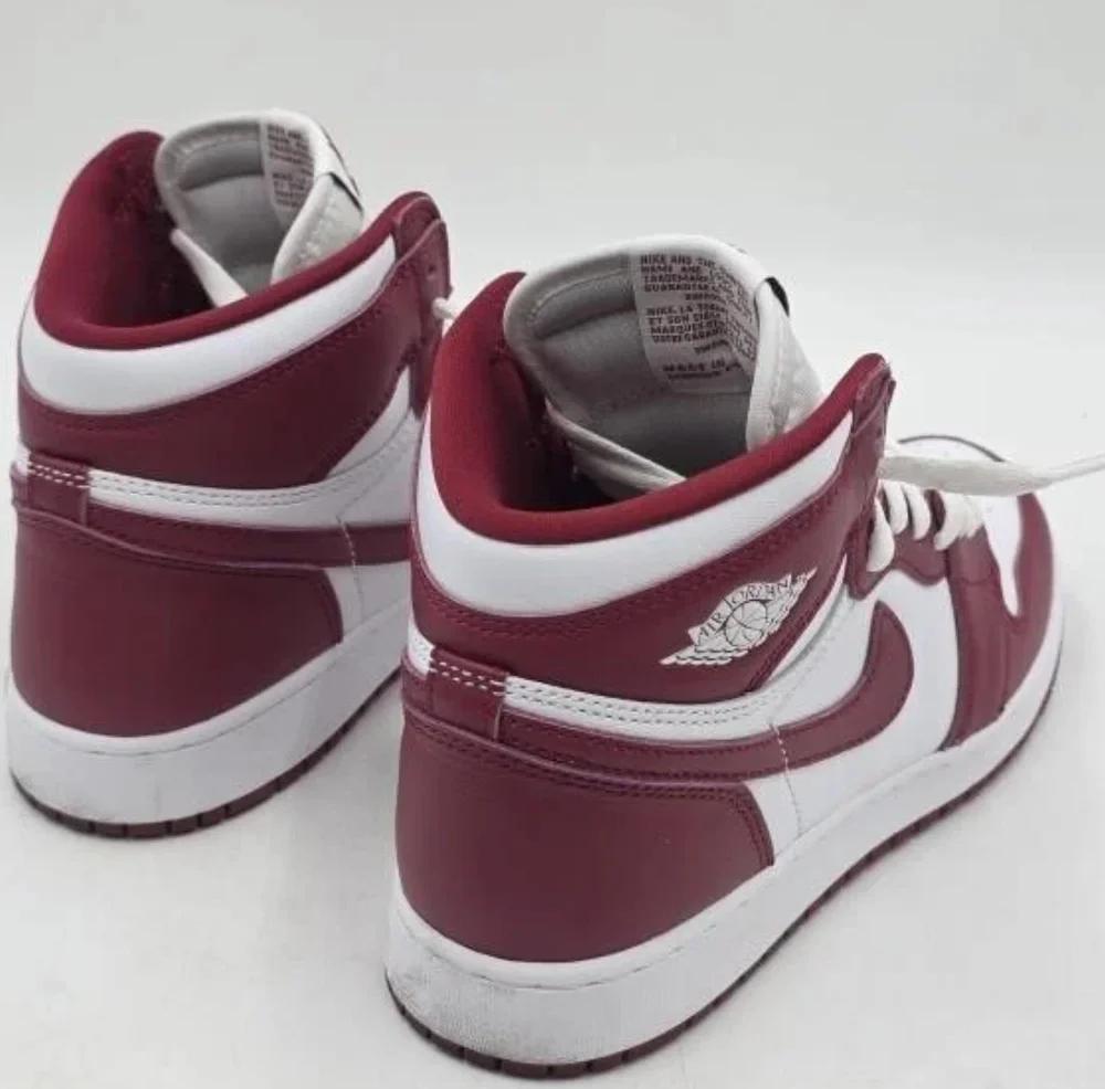 Nike Air Jordan 1 Retro High OG Team Red Sneakers